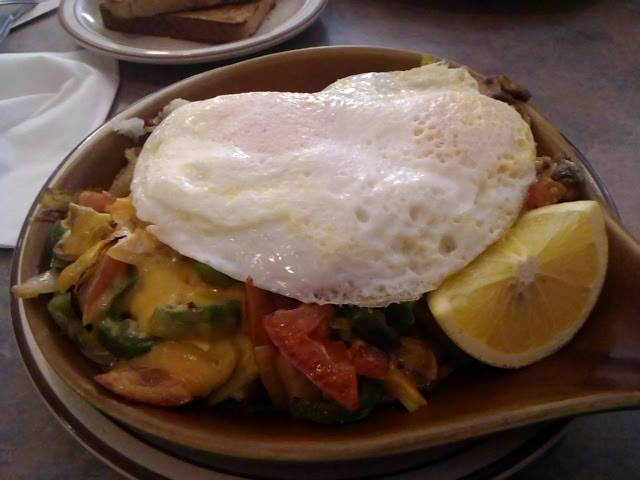 Golden Olympic Restaurant | restaurant | 1608 Chicago Ave, Evanston, IL 60201, USA | 8473281617 OR +1 847-328-1617