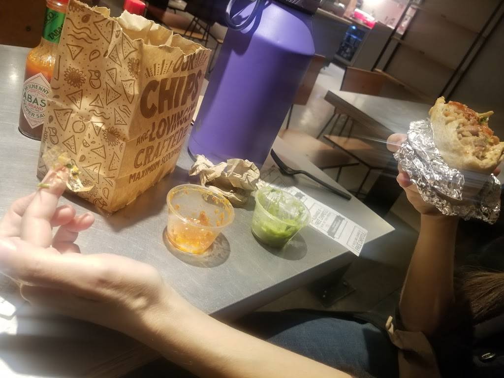 Chipotle Mexican Grill | restaurant | 2805 N Scottsdale Rd Ste 105, Scottsdale, AZ 85257, USA | 4804046296 OR +1 480-404-6296