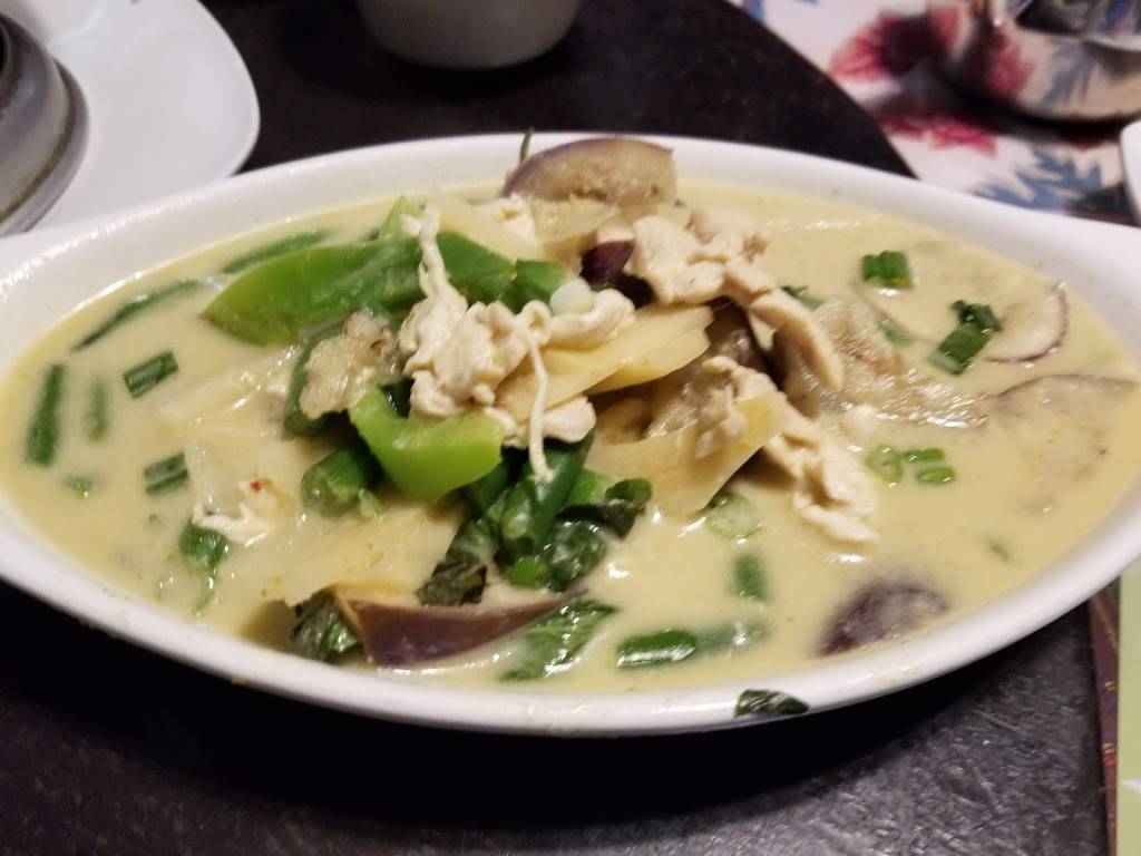 Papaya Bay | restaurant | 575 W Ramsey St, Banning, CA 92220, USA | 9519223538 OR +1 951-922-3538