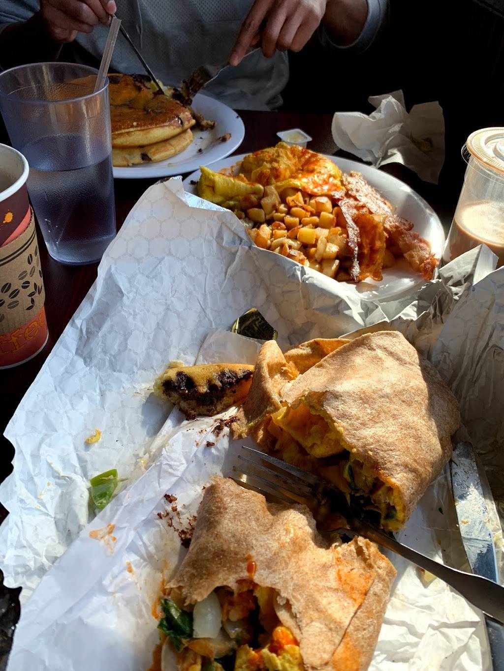 Light Street Cafe | restaurant | 1121 Light St, Baltimore, MD 21230, USA | 4436828246 OR +1 443-682-8246