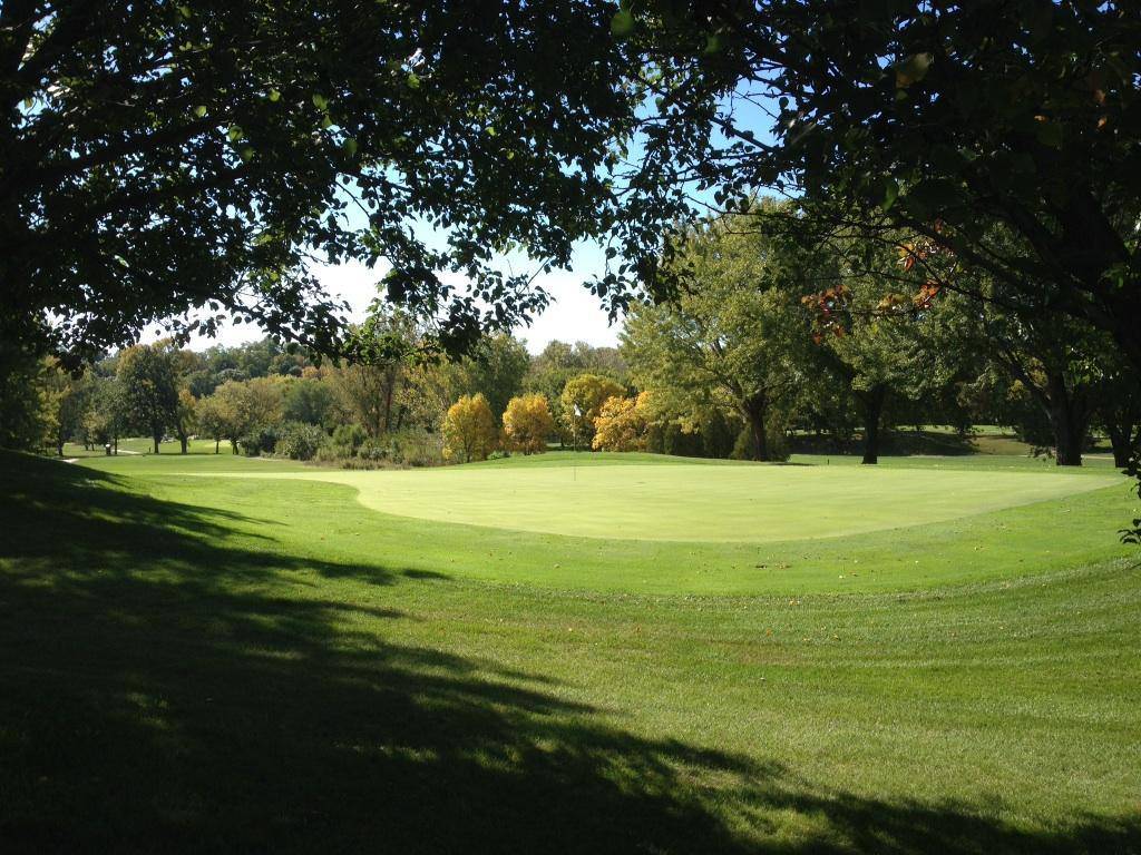 Palmer Hills Golf Course | restaurant | 2999 Middle Rd, Bettendorf, IA 52722, USA | 5633328296 OR +1 563-332-8296