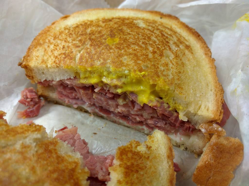 Bobs Carry Out Deli | meal takeaway | 56230 Grand River Ave, New Hudson, MI 48165, USA | 2484379212 OR +1 248-437-9212