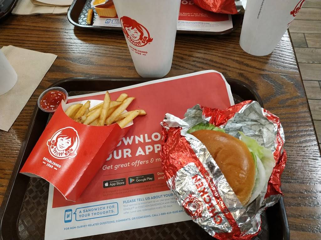 Wendys | restaurant | 10926 Culebra Rd, San Antonio, TX 78253, USA | 2106889193 OR +1 210-688-9193