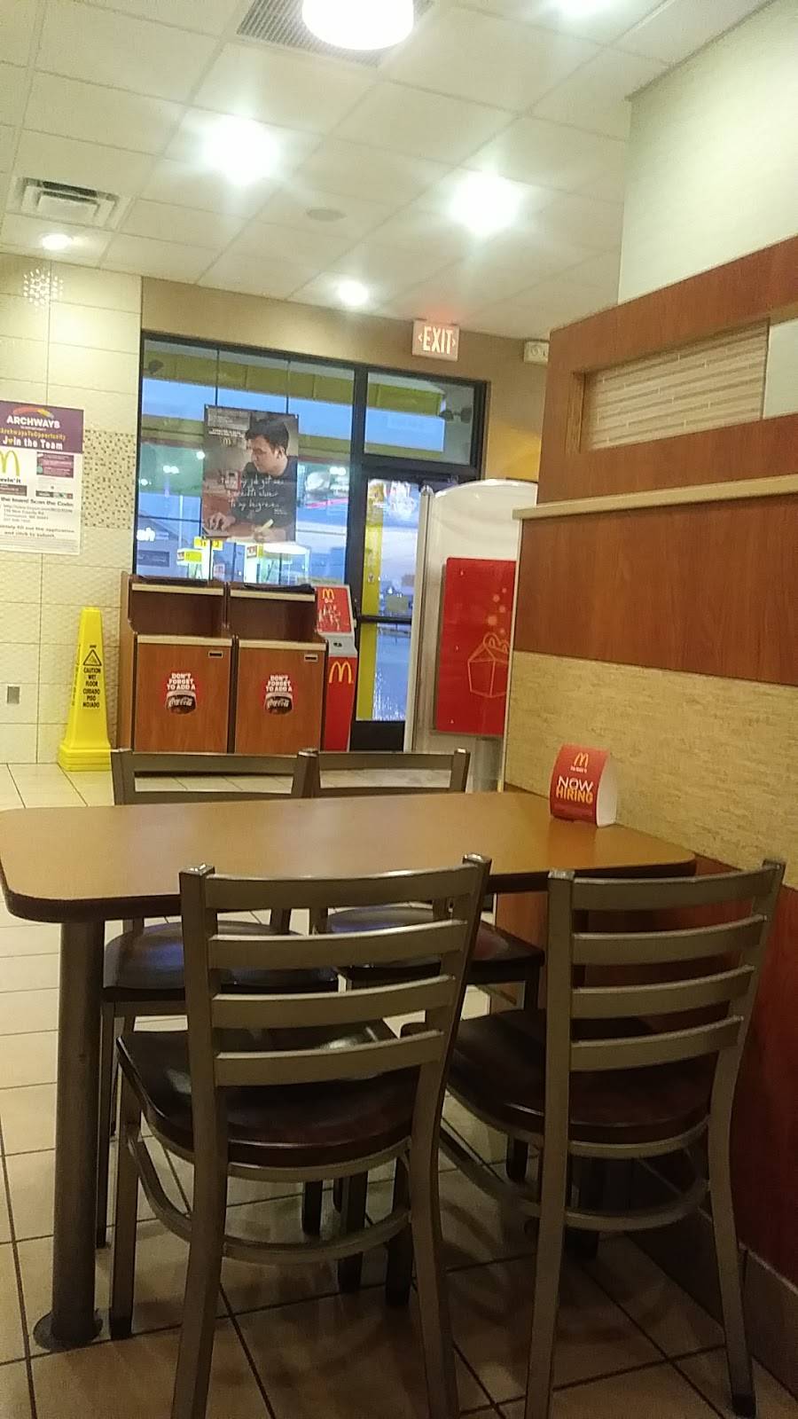 McDonalds | cafe | 158 New County Rd, Thomaston, ME 04861, USA | 2075967800 OR +1 207-596-7800