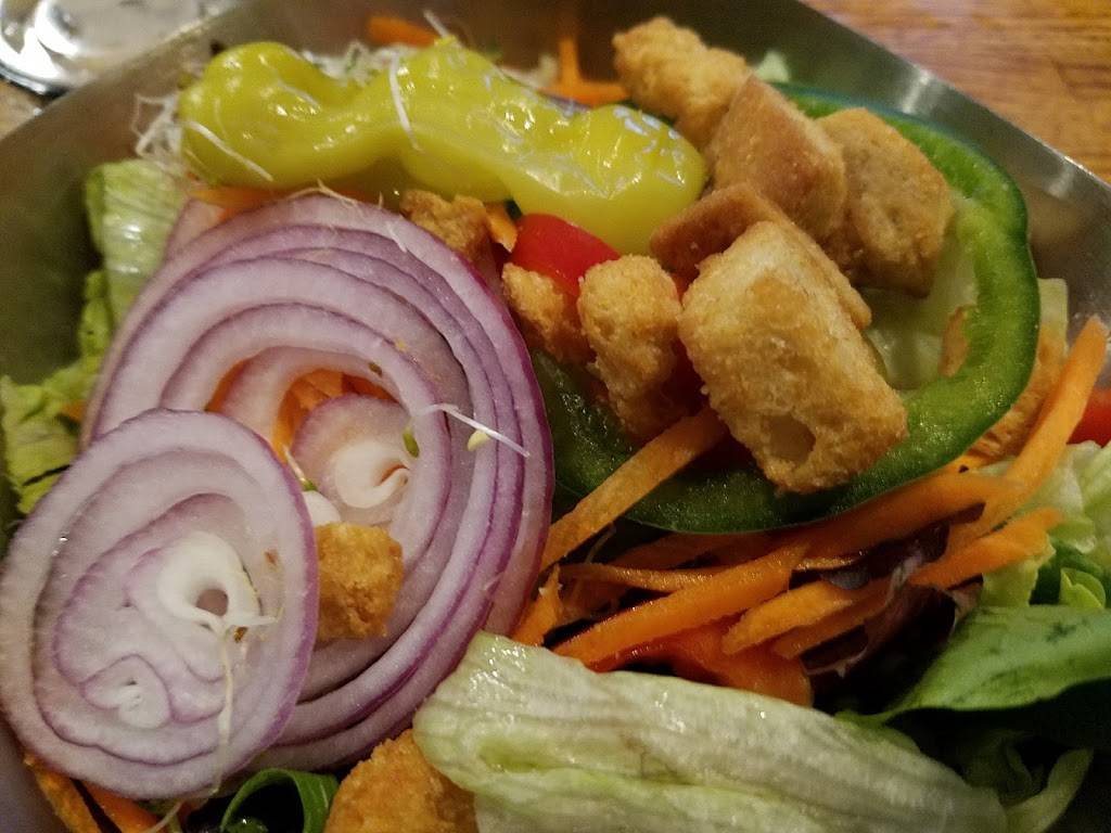 The Charlie Horse | restaurant | 99 Main St, Kingston, MA 02364, USA | 7815855550 OR +1 781-585-5550