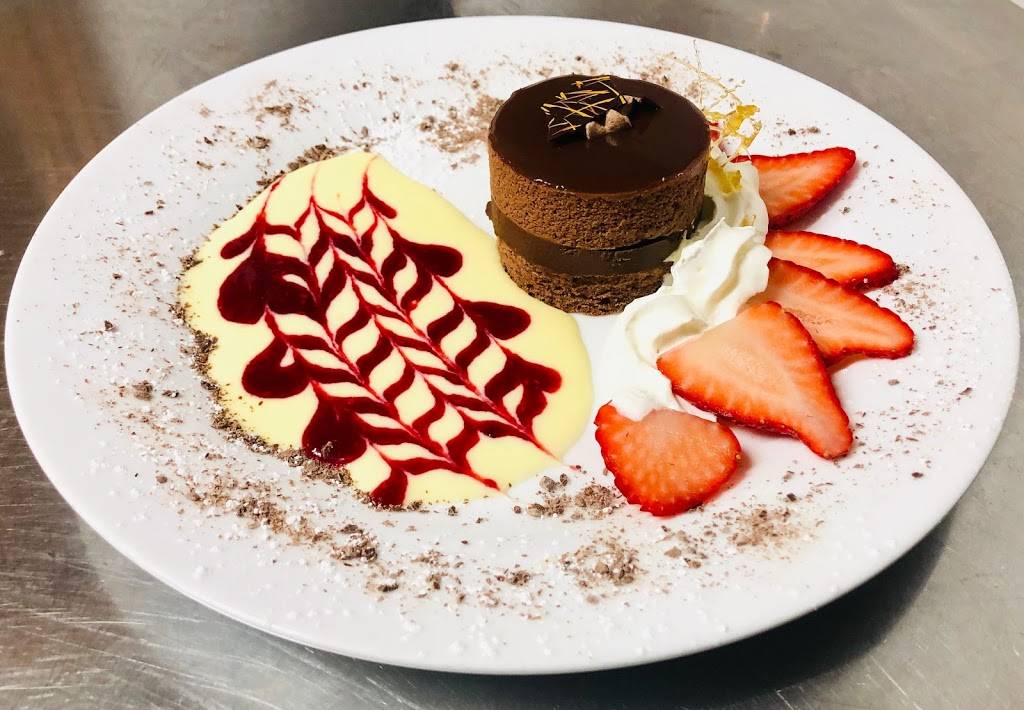 The Walker House | restaurant | 146 High St, Southampton, ON N0H 2L0, Canada | 5197972772 OR +1 519-797-2772