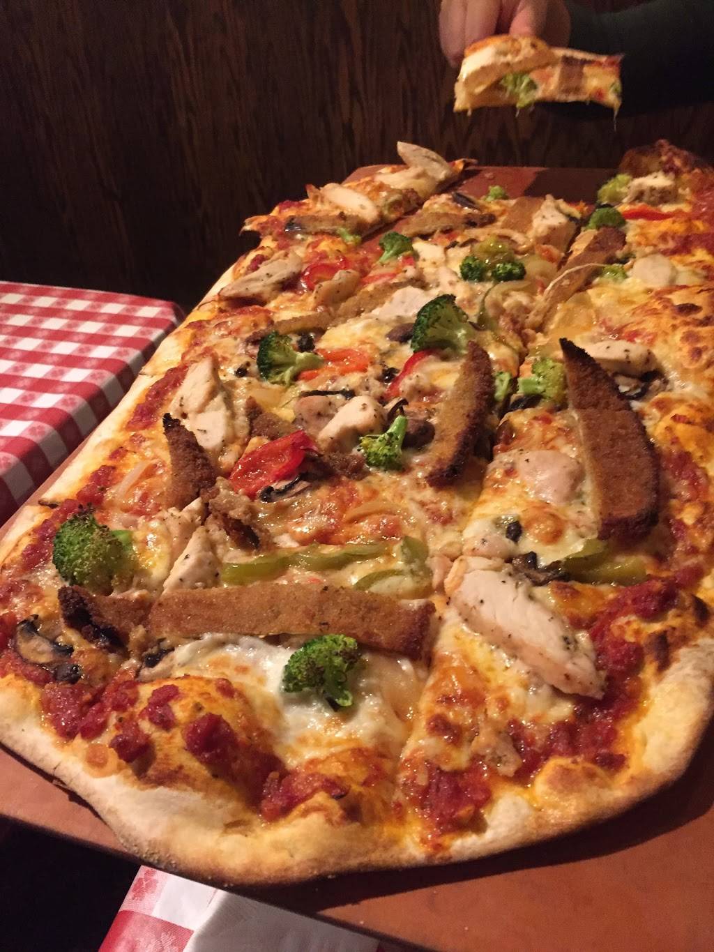 Buca di Beppo Italian Restaurant | restaurant | 17500 Ventura Blvd, Encino, CA 91316, USA | 8189953288 OR +1 818-995-3288