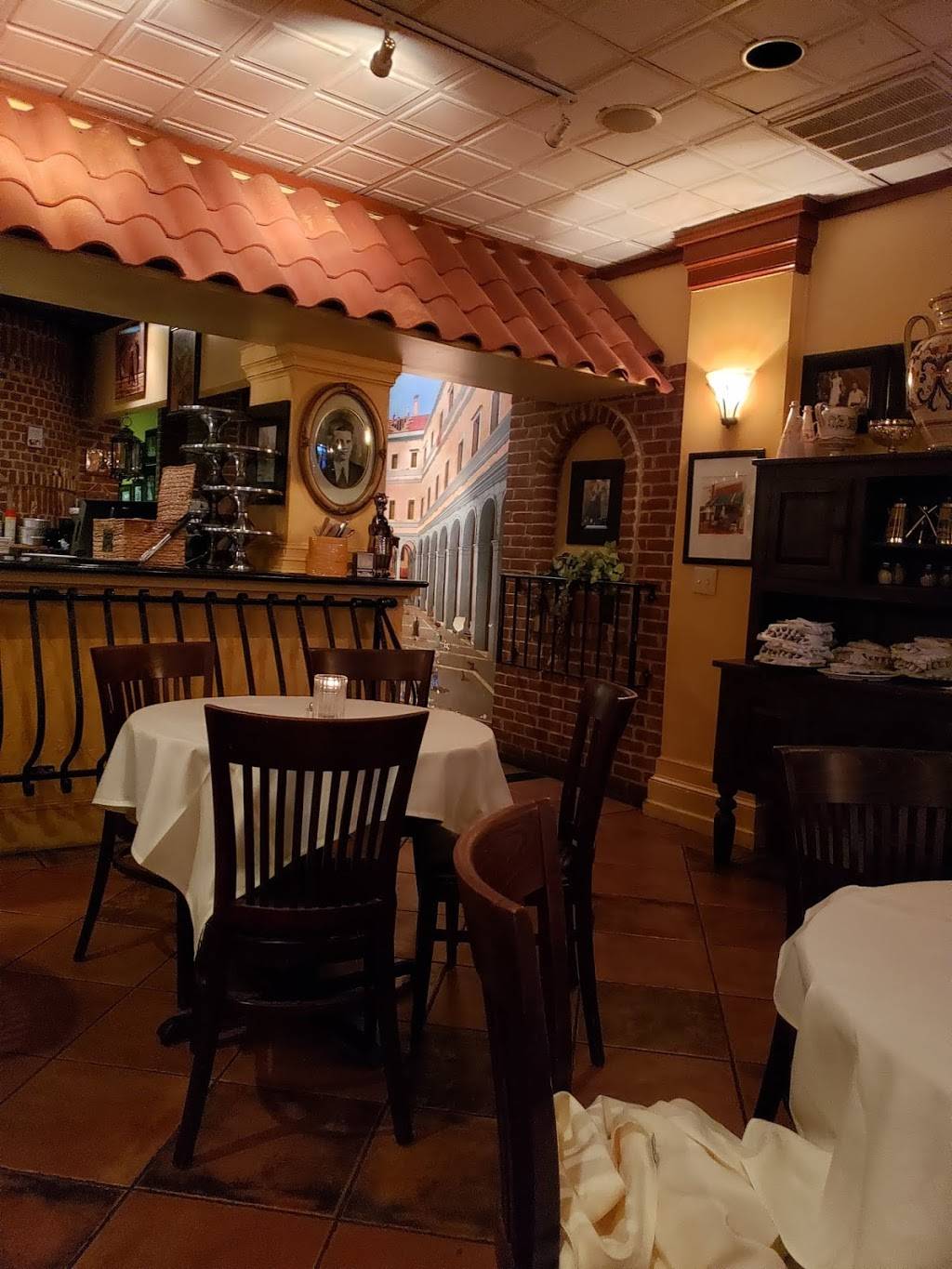 Sals Caffe Italia | restaurant | 221 E Main St, Charlottesville, VA 22902, USA | 4342958484 OR +1 434-295-8484