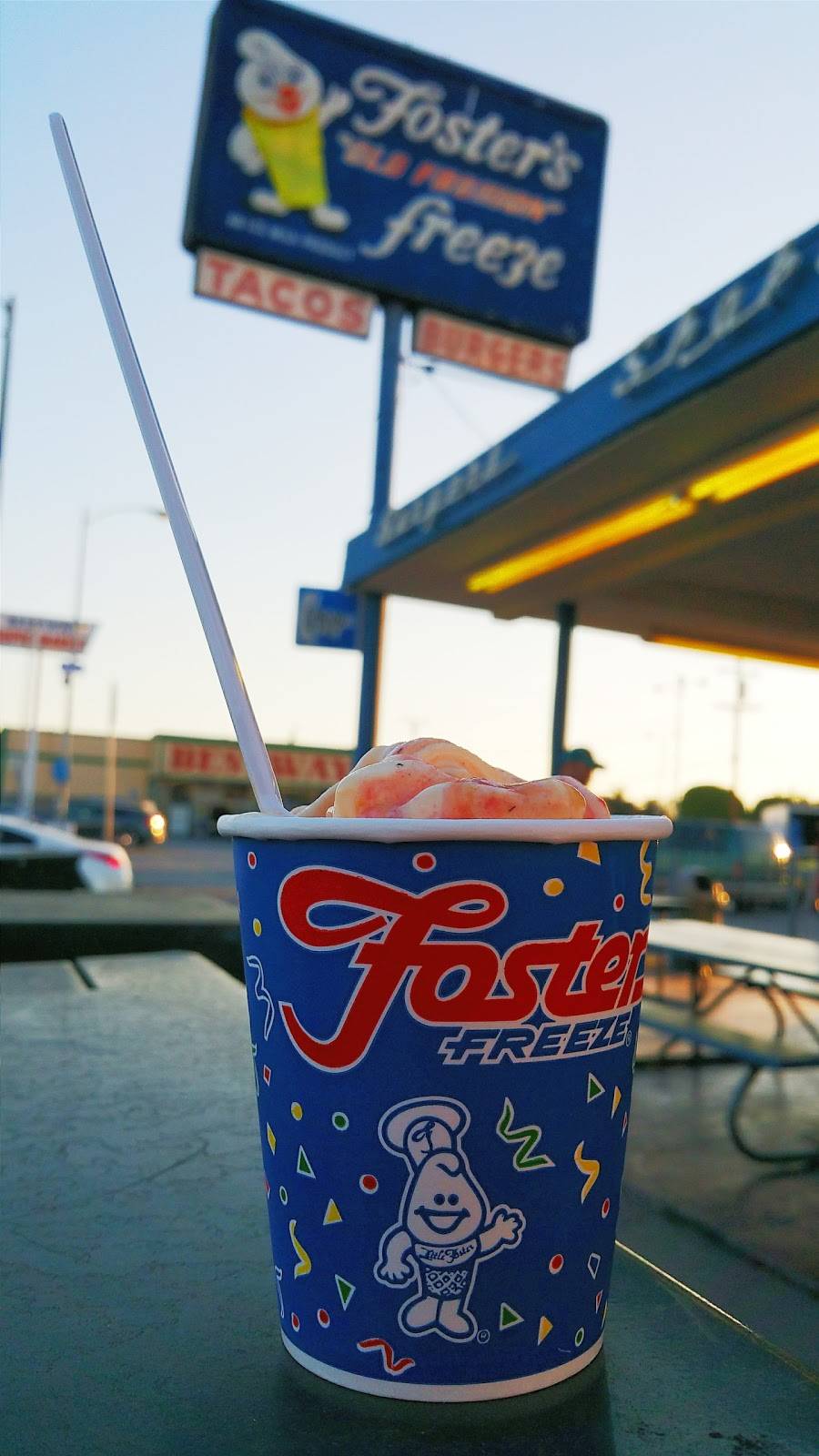 Fosters Freeze | restaurant | 999 South La Brea Ave, Inglewood, CA 90301, USA | 3106732967 OR +1 310-673-2967