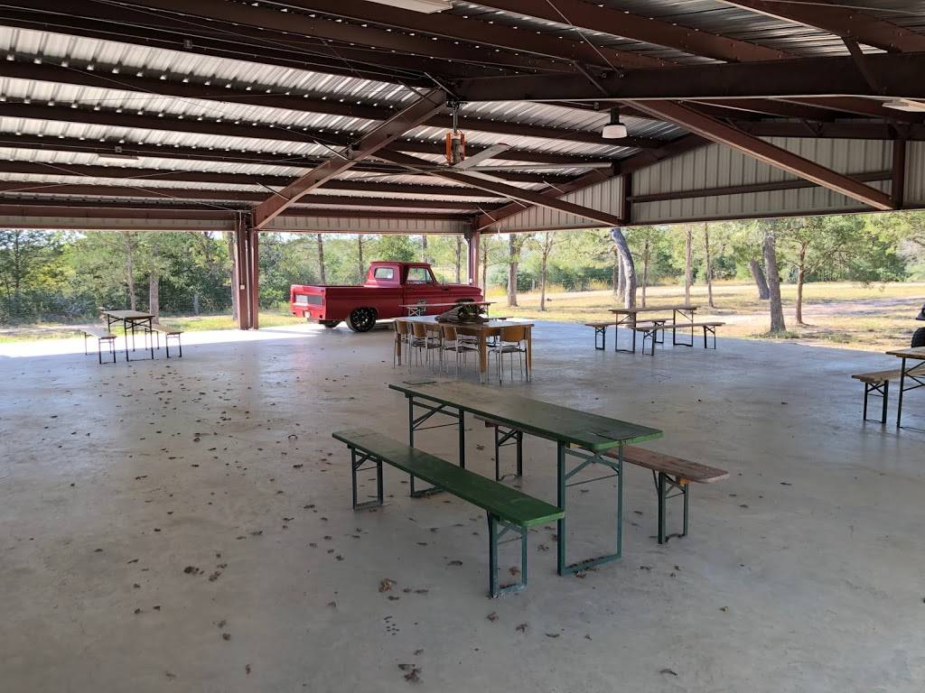 The Vintage Hideaway | restaurant | 3820 Schoenst Rd, Carmine, TX 78932, USA | 2812357486 OR +1 281-235-7486