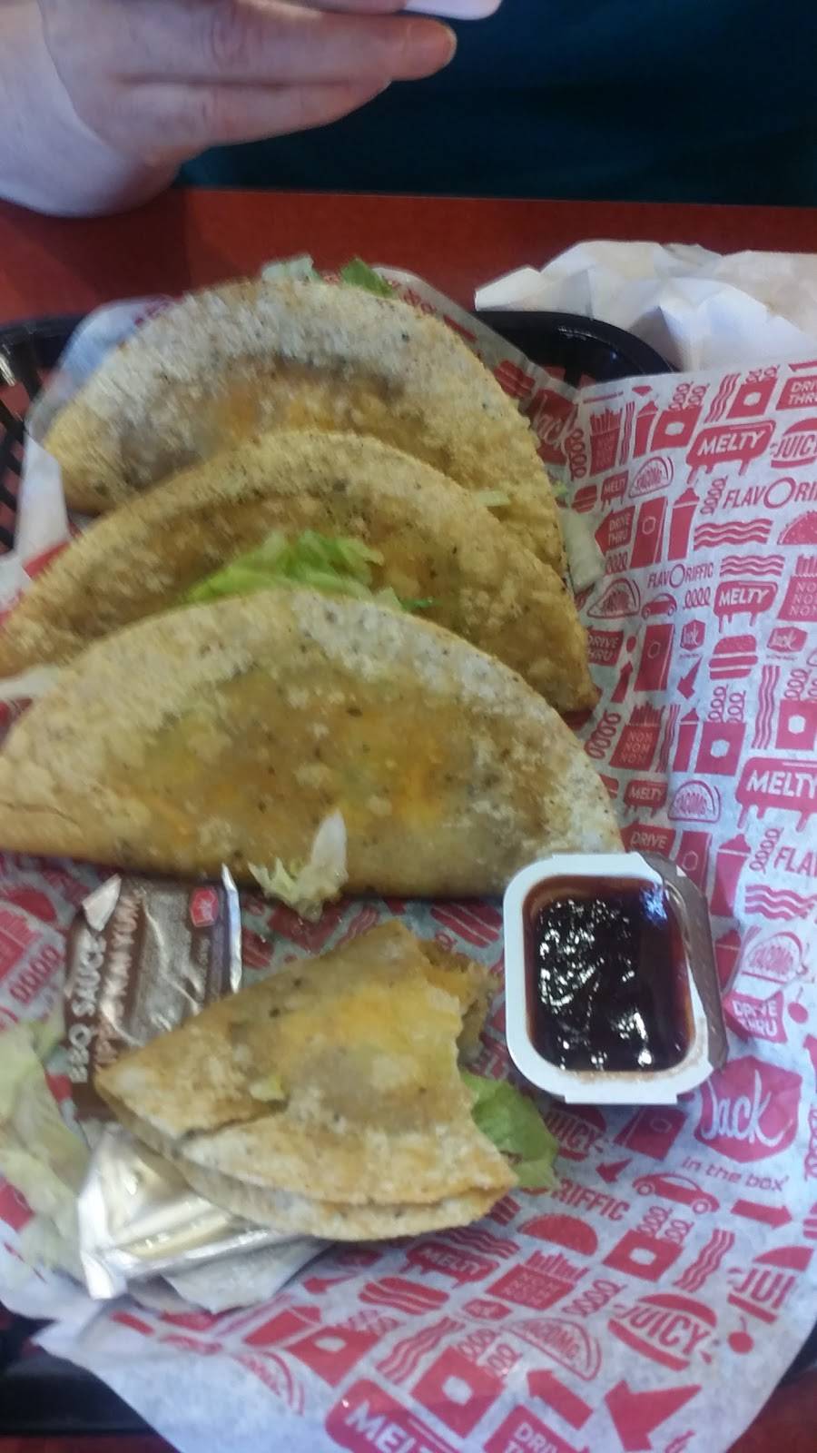 Jack in the Box | restaurant | 1020 S Westmoreland Rd, Dallas, TX 75211, USA | 2143315630 OR +1 214-331-5630