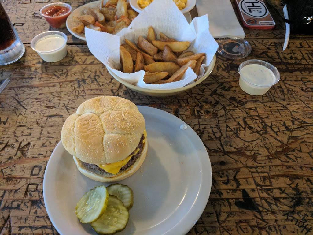 Cavalier Store | restaurant | 2920 Rivermont Ave, Lynchburg, VA 24503, USA | 4348453837 OR +1 434-845-3837