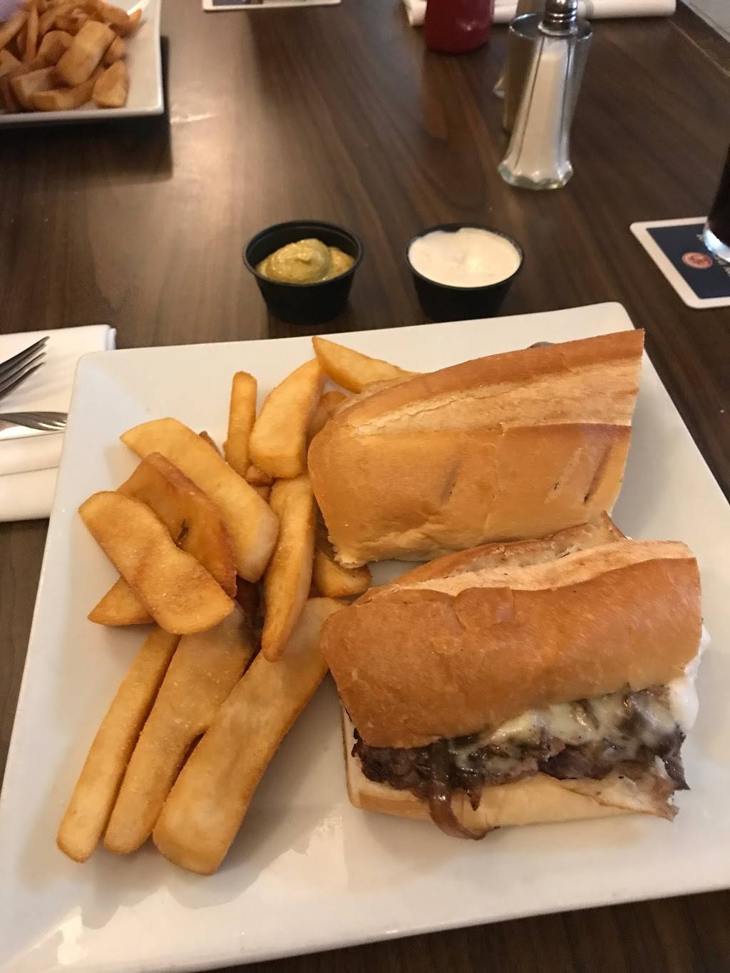 Carneys Irish Pub And Restaurant | restaurant | 136 Broadway, Amityville, NY 11701, USA | 6314644445 OR +1 631-464-4445