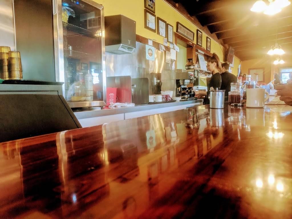 The Beach Street Cafe | restaurant | 435 W Beach St, Watsonville, CA 95076, USA | 8317222233 OR +1 831-722-2233