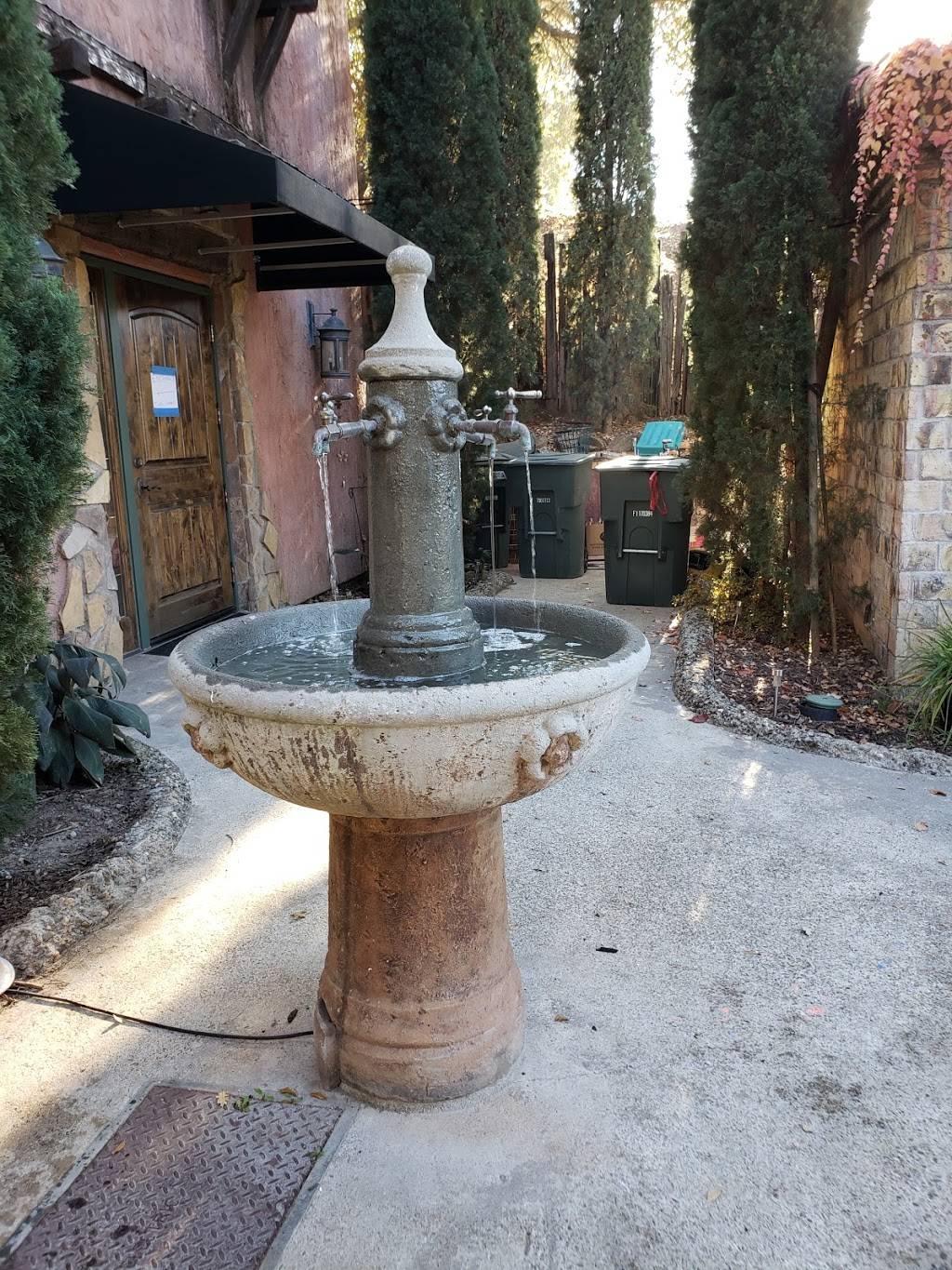 Villa Privata | restaurant | 1218 Jackson Gate Rd, Jackson, CA 95642, USA | 2092568084 OR +1 209-256-8084