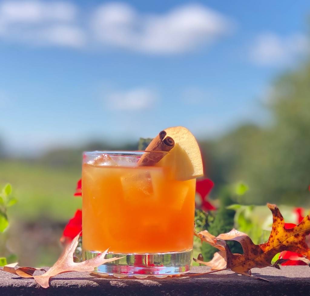 Magnanini Winery, Restaurant & Distillery | restaurant | 172 Strawridge Rd, Wallkill, NY 12589, USA | 8458952767 OR +1 845-895-2767