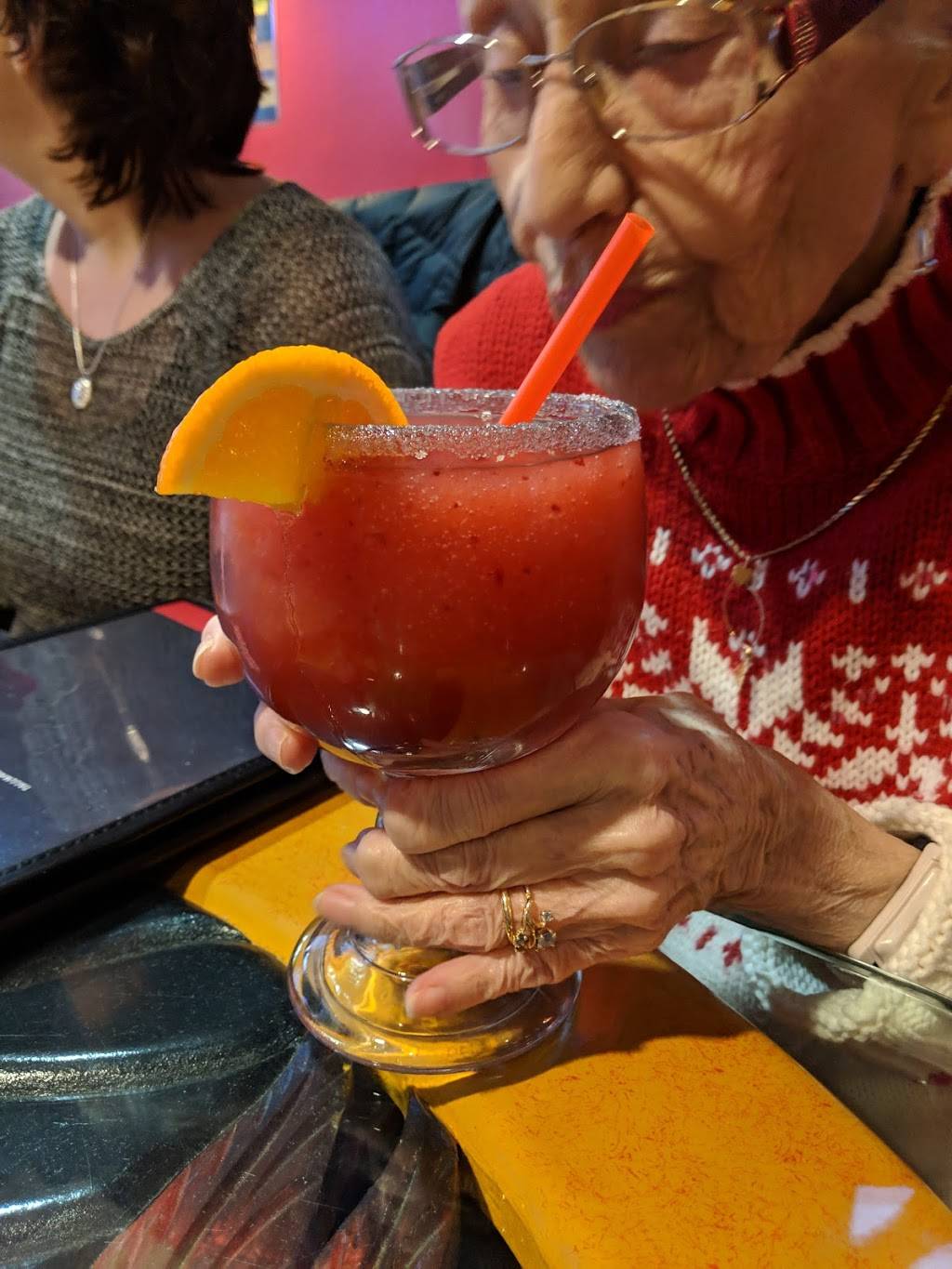 La Mexicana Cantina & Grill Chesterland | restaurant | 8053 Mayfield Rd, Chesterland, OH 44026, USA | 4407299121 OR +1 440-729-9121