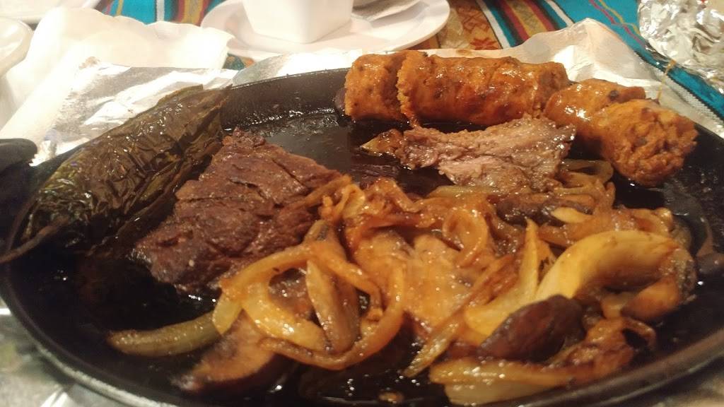 AZ-T-CA Mexican Grill | restaurant | 2753 Chatham Rd, Springfield, IL 62704, USA | 2175466906 OR +1 217-546-6906