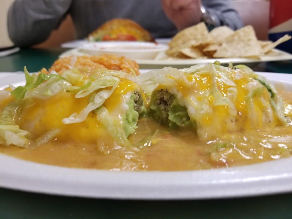 Los Tres Inc | restaurant | 3505 Dillon Dr, Pueblo, CO 81008, USA | 7195428550 OR +1 719-542-8550