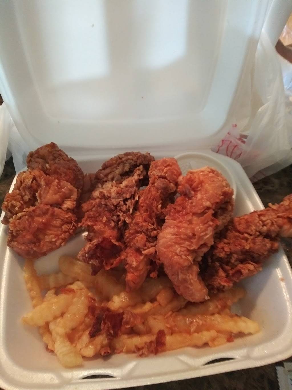 Williams Fried Chicken | restaurant | 3280 Fort Worth Ave, Dallas, TX 75211, USA | 2143309991 OR +1 214-330-9991