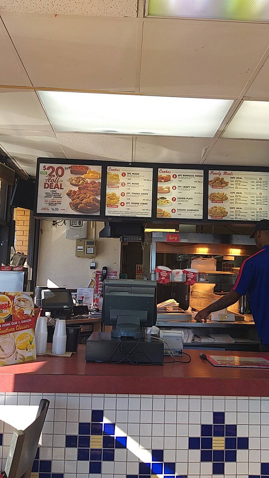 Churchs Chicken | restaurant | 7502 W Waters Ave, Tampa, FL 33615, USA | 8138887200 OR +1 813-888-7200