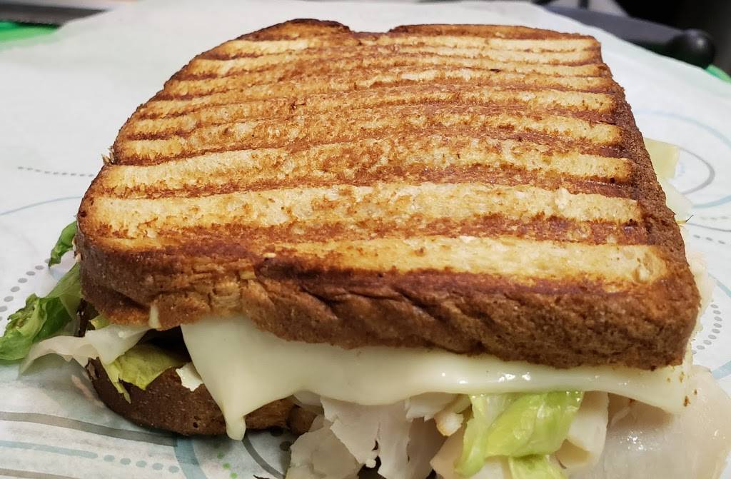 Bringers at Loggers | restaurant | 1215 S River Rd, Saginaw, MI 48609, USA | 9893411024 OR +1 989-341-1024