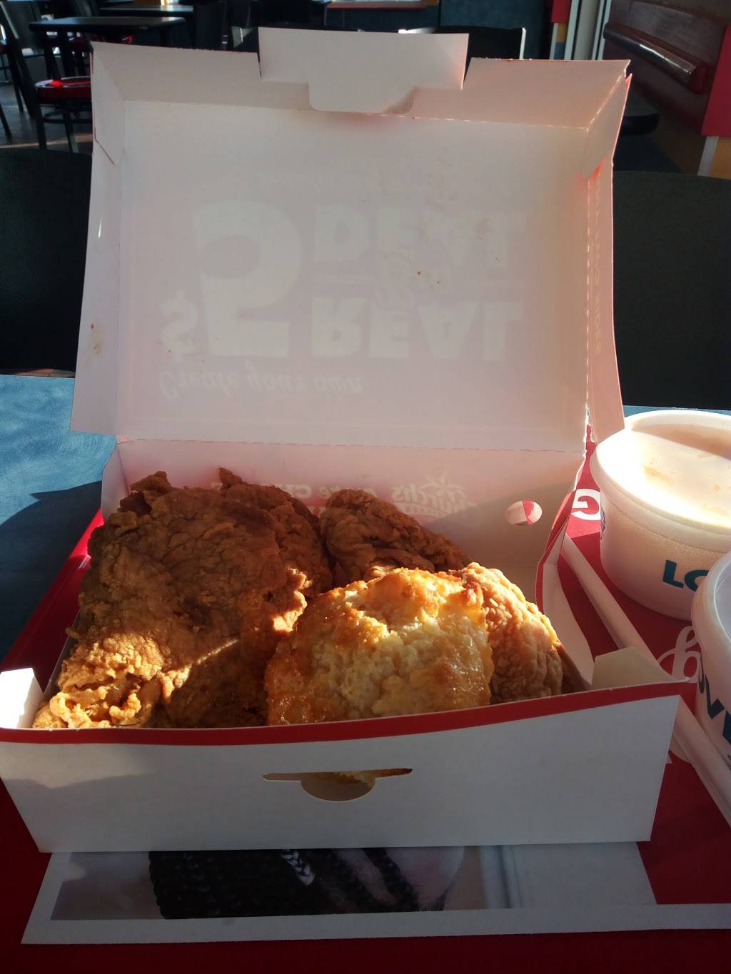 Churchs Chicken | restaurant | 3900 NE 28th St, Haltom City, TX 76111, USA | 8178349851 OR +1 817-834-9851