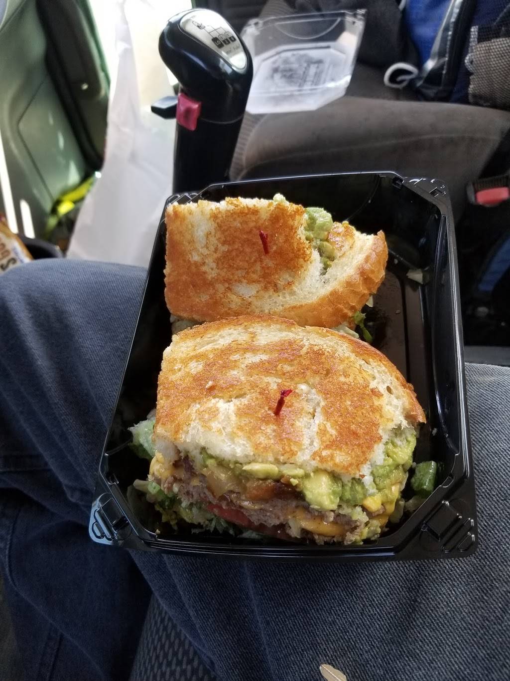 The Habit Burger Grill | restaurant | 1425 Ary Ln, Dixon, CA 95620, USA | 7076359350 OR +1 707-635-9350