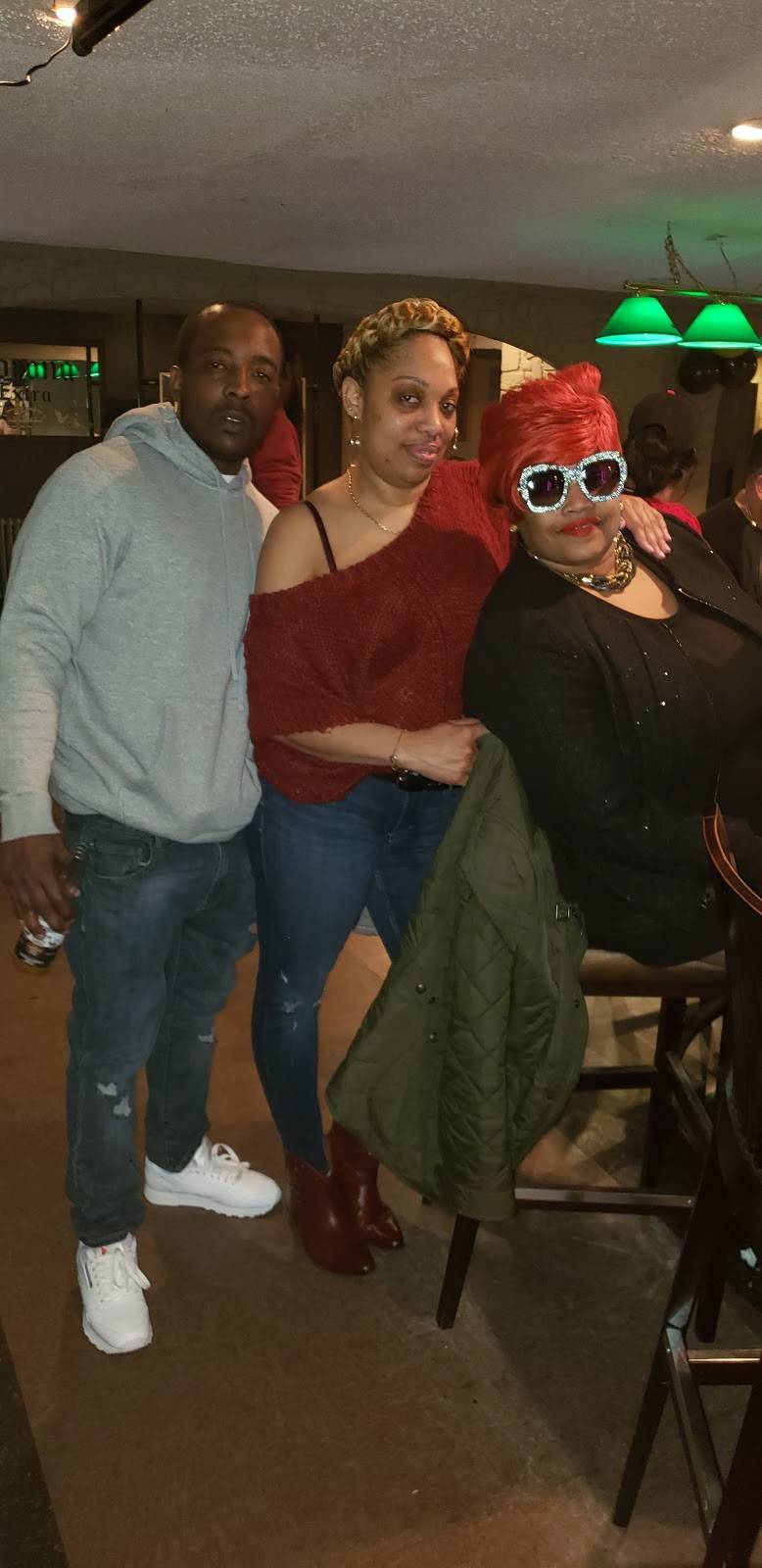 El Batey Bar & Restaurant | restaurant | 430 W Dauphin St, Philadelphia, PA 19133, USA | 2152797935 OR +1 215-279-7935