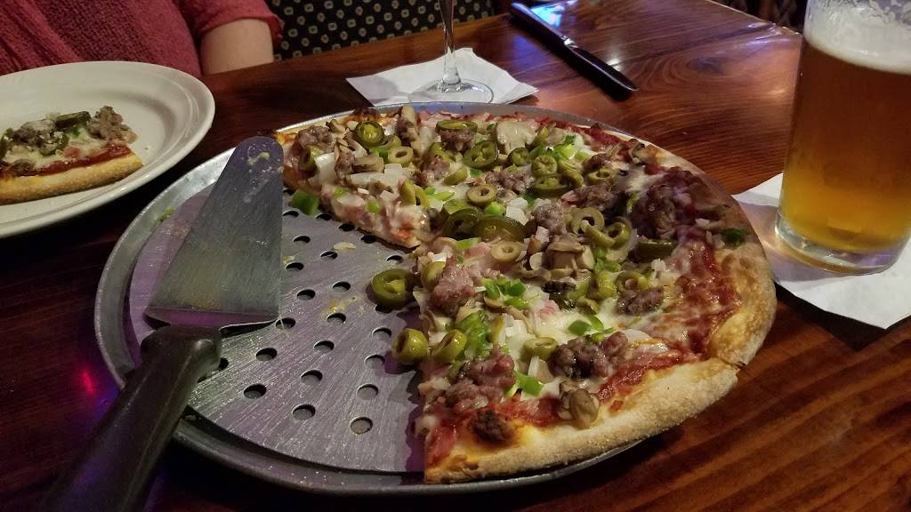 Florentine Ristorante/Sportsbar Grandville | restaurant | 1422, 3245 28th St SW, Grandville, MI 49418, USA | 6165345419 OR +1 616-534-5419