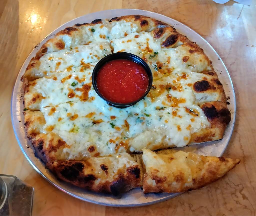 Hill and Holler Pizza | restaurant | 970 N Jefferson St, Lewisburg, WV 24901, USA | 3046474429 OR +1 304-647-4429