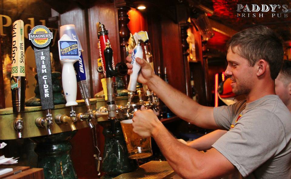 Paddys Irish Pub | restaurant | 124 Welch Ave, Ames, IA 50014, USA | 5152961400 OR +1 515-296-1400