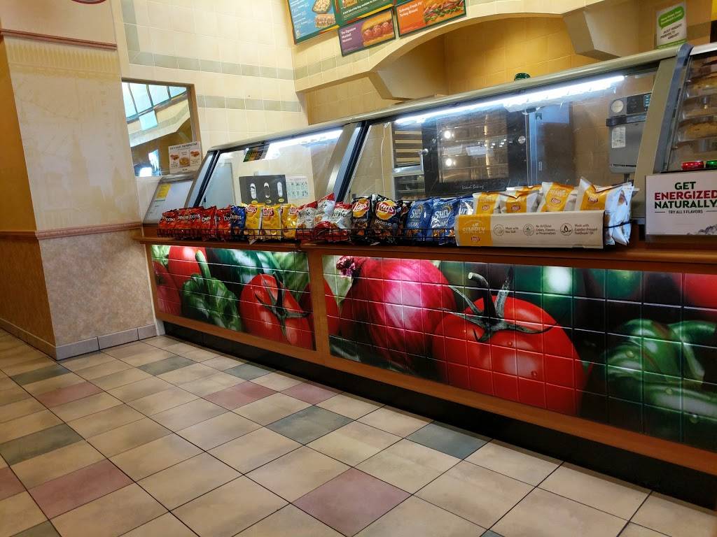 Subway | restaurant | 10656 SW Village Pkwy, Port St. Lucie, FL 34987, USA | 7723457310 OR +1 772-345-7310