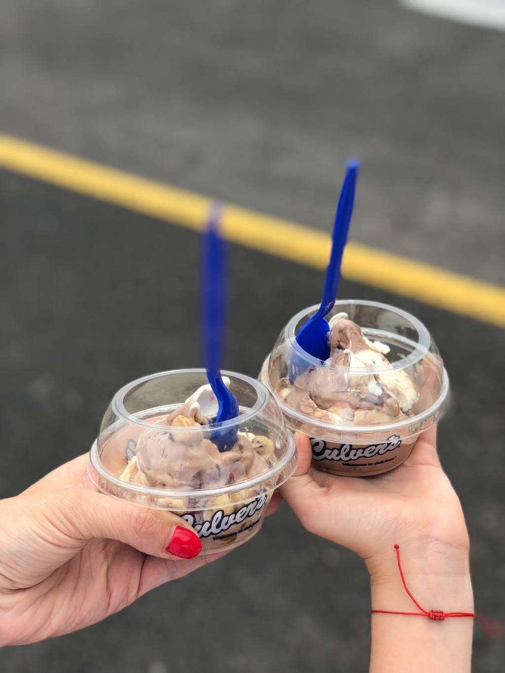 Culvers | restaurant | 405 Milwaukee Ave, Lincolnshire, IL 60069, USA | 8473835459 OR +1 847-383-5459