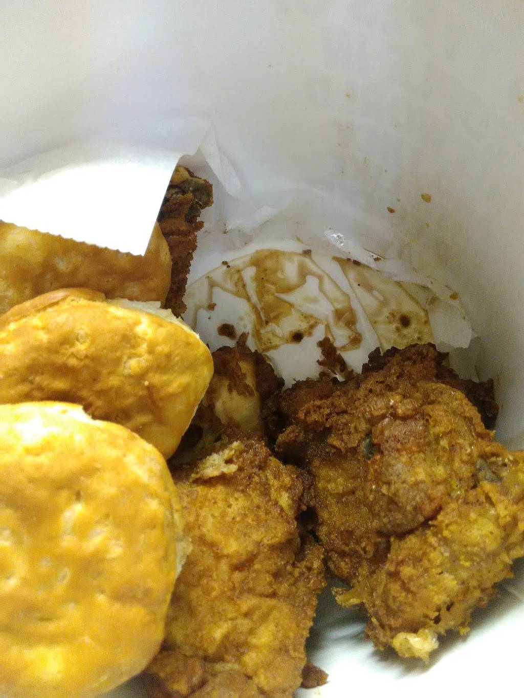 KFC | restaurant | 1711 N Main St, High Point, NC 27262, USA | 3368832221 OR +1 336-883-2221