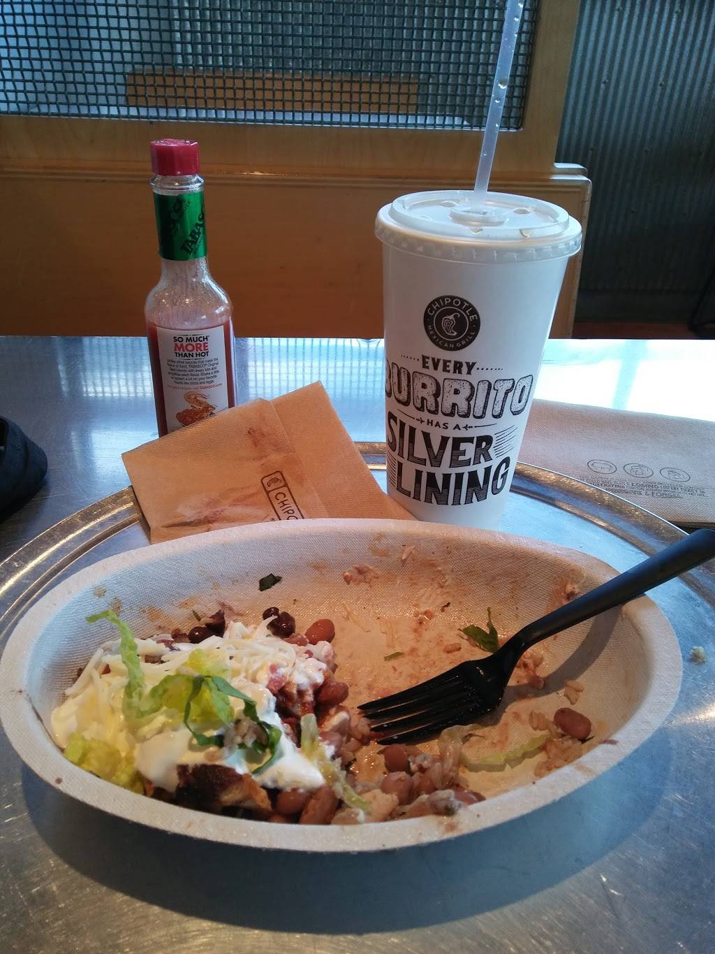 Chipotle Mexican Grill | restaurant | 12060 Cherry Hill Rd, Silver Spring, MD 20904, USA | 3015860430 OR +1 301-586-0430