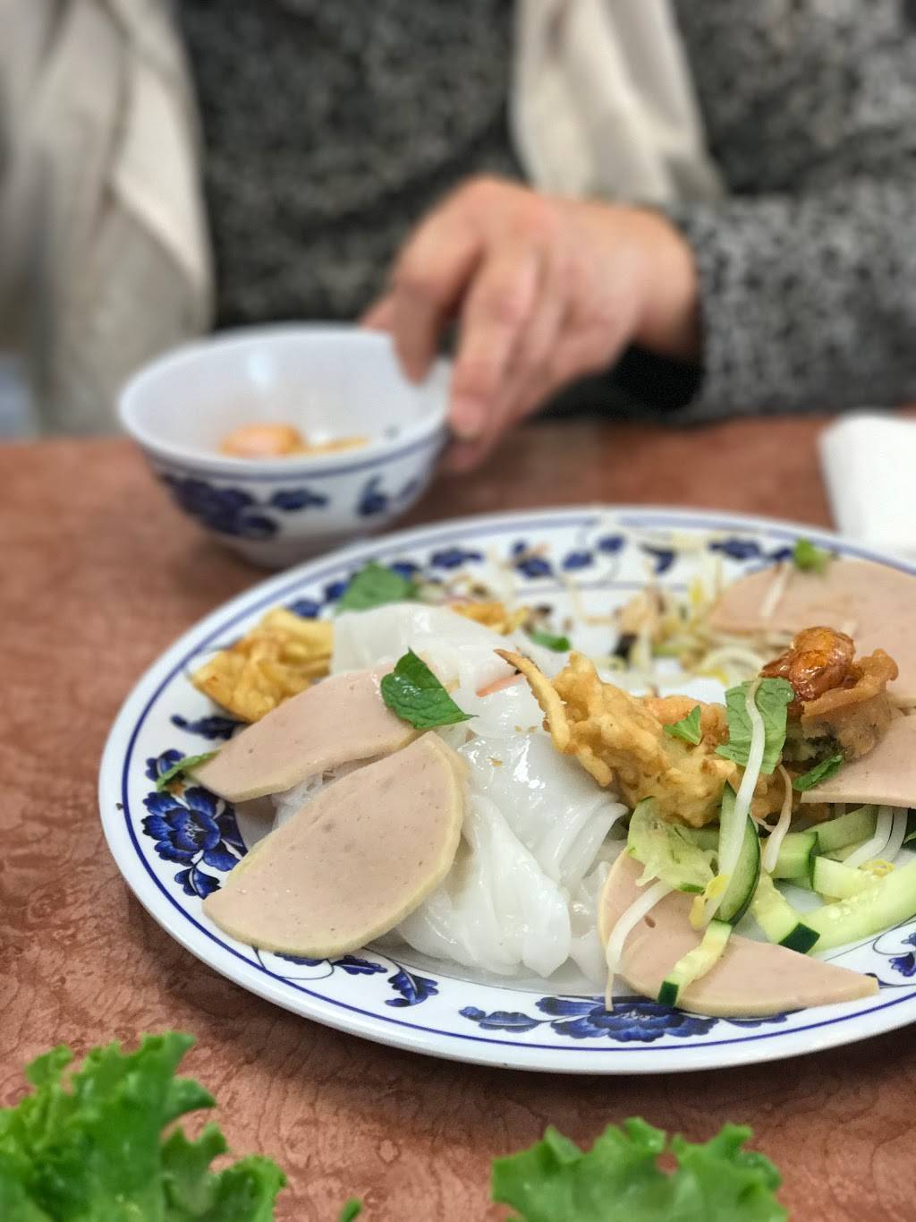 Hai Nam Saigon | restaurant | 1425 E Valley Blvd, Alhambra, CA 91801, USA | 6263008079 OR +1 626-300-8079