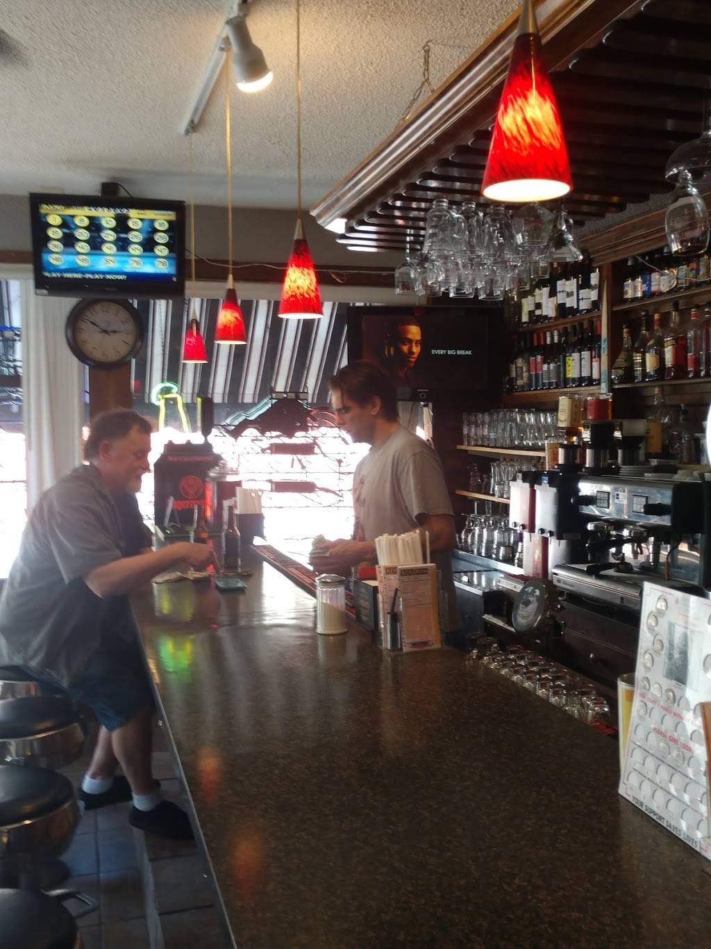 Vasco Da Gama Restaurant | restaurant | 85 Dartmouth St, New Bedford, MA 02740, USA | 5089934340 OR +1 508-993-4340