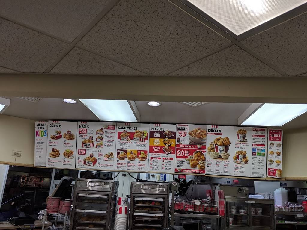 KFC | restaurant | 4503 W Elm St, McHenry, IL 60050, USA | 8153441465 OR +1 815-344-1465