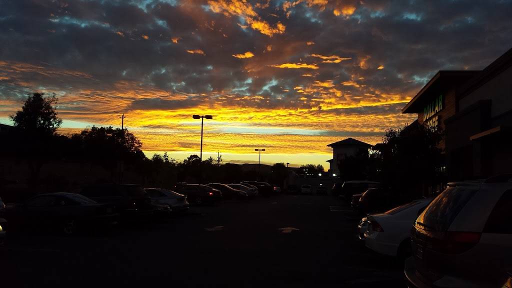 Starbucks | cafe | 1051 Arnold Dr, Martinez, CA 94553, USA | 9252934415 OR +1 925-293-4415