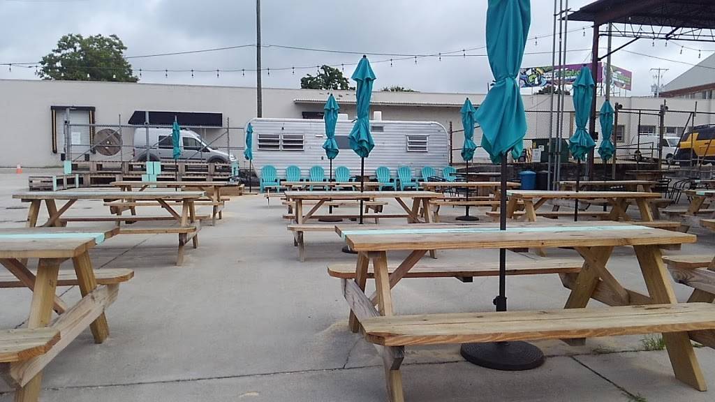 Central Filling Station | restaurant | 900 N Central St, Knoxville, TN 37917, USA | 8653334982 OR +1 865-333-4982