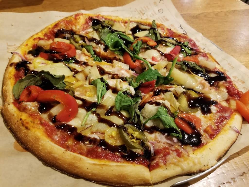 Blaze Pizza | meal takeaway | 260 N University Ave, Farmington, UT 84025, USA | 8015150780 OR +1 801-515-0780