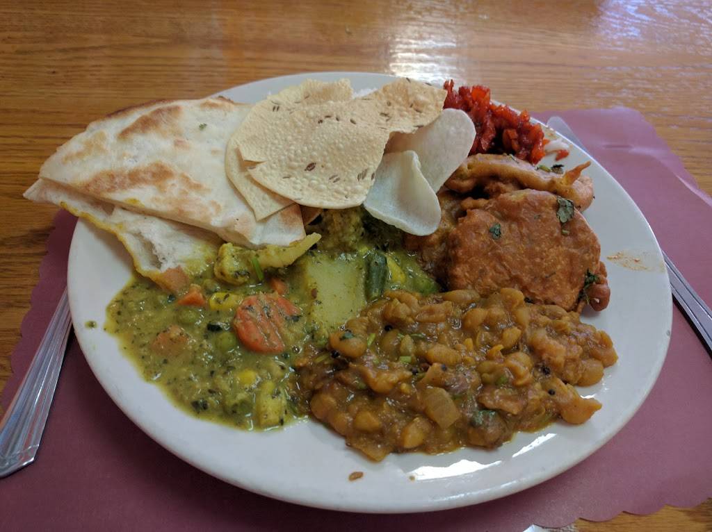 Saffron Indian Cuisine | restaurant | 10427 Isleworth Ave, Tampa, FL 33647, USA | 8136003315 OR +1 813-600-3315