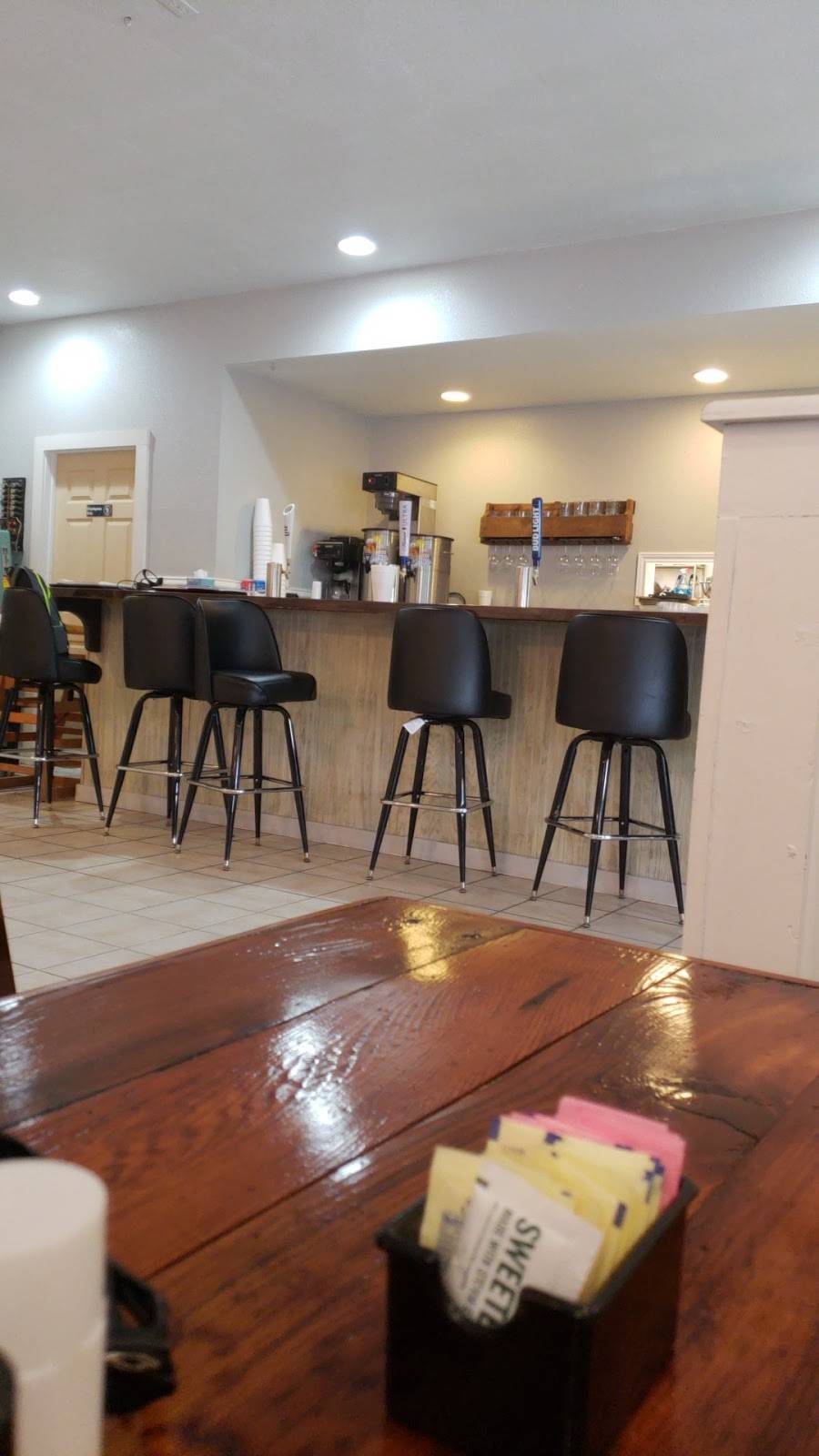 Main Street Bar and Grill | restaurant | 520 W Main St, Ranger, TX 76470, USA | 2546472005 OR +1 254-647-2005