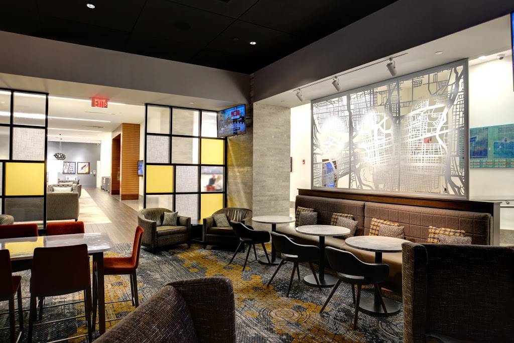 Gallerie Bar & Bistro | restaurant | 401 N High St 2nd Floor, Columbus, OH 43215, USA | 6144845287 OR +1 614-484-5287