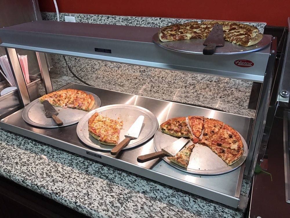 Chicagos Pizza With A Twist | restaurant | 3050 W Shaw Ave #105, Fresno, CA 93711, USA | 5592773737 OR +1 559-277-3737