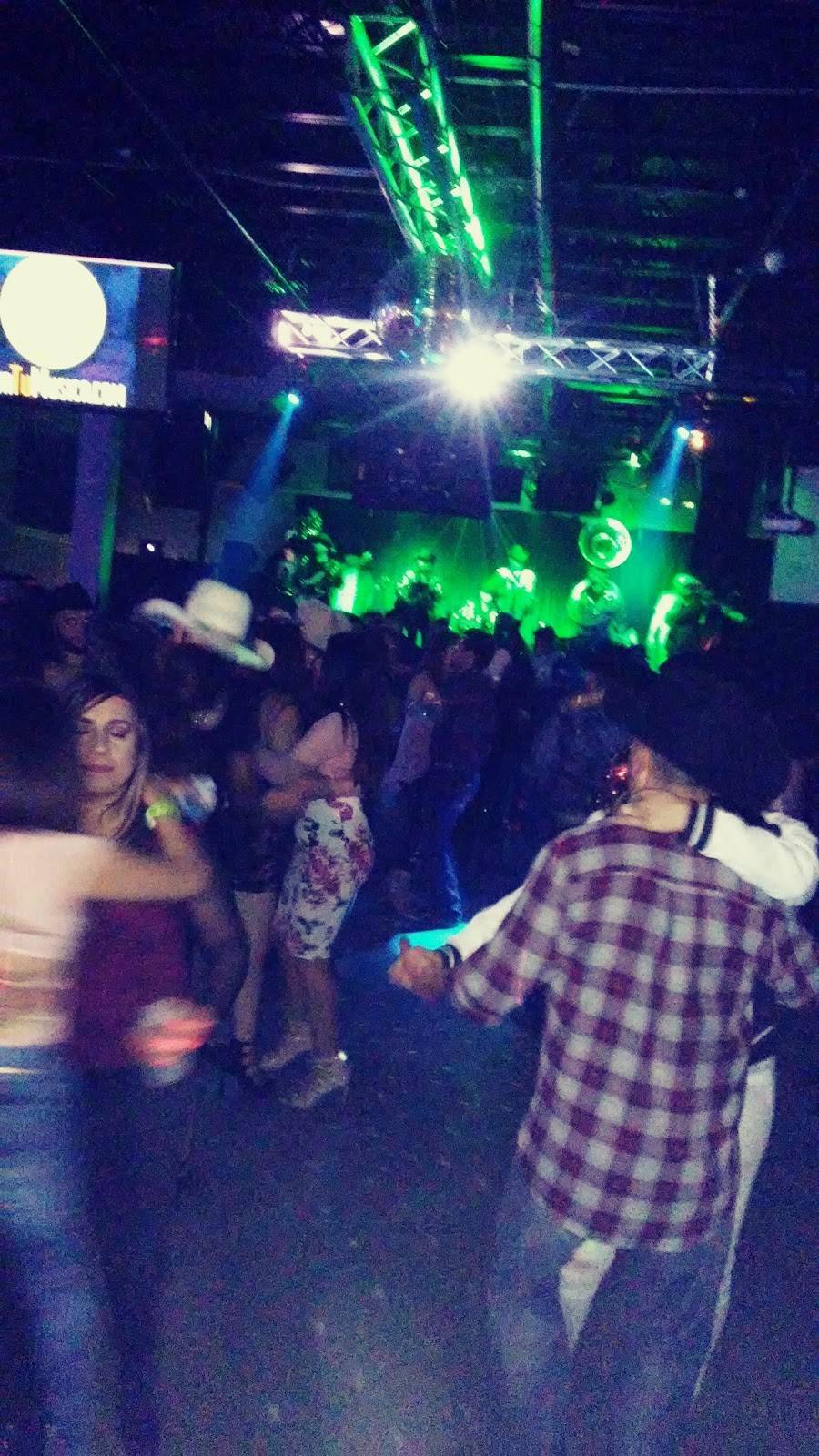 El Tequilas Night Club | night club | 110 25th Ave, Melrose Park, IL 60160, USA | 8156087399 OR +1 815-608-7399