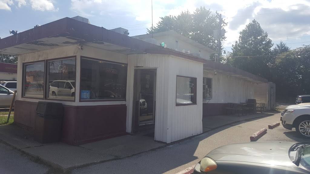 Park-N-Eat | restaurant | 201 Dearborn St, Hillsboro, IL 62049, USA | 2175325321 OR +1 217-532-5321