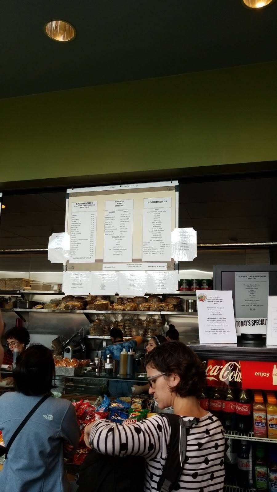 Luttickens Deli | restaurant | 269 Campus Drive, Stanford, CA 94305, USA | 6507360716 OR +1 650-736-0716