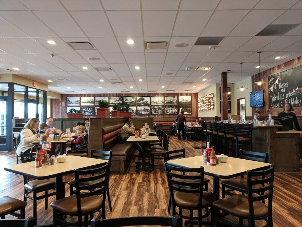 The Big Biscuit | restaurant | 11148 Antioch Rd, Overland Park, KS 66210, USA | 9132585797 OR +1 913-258-5797